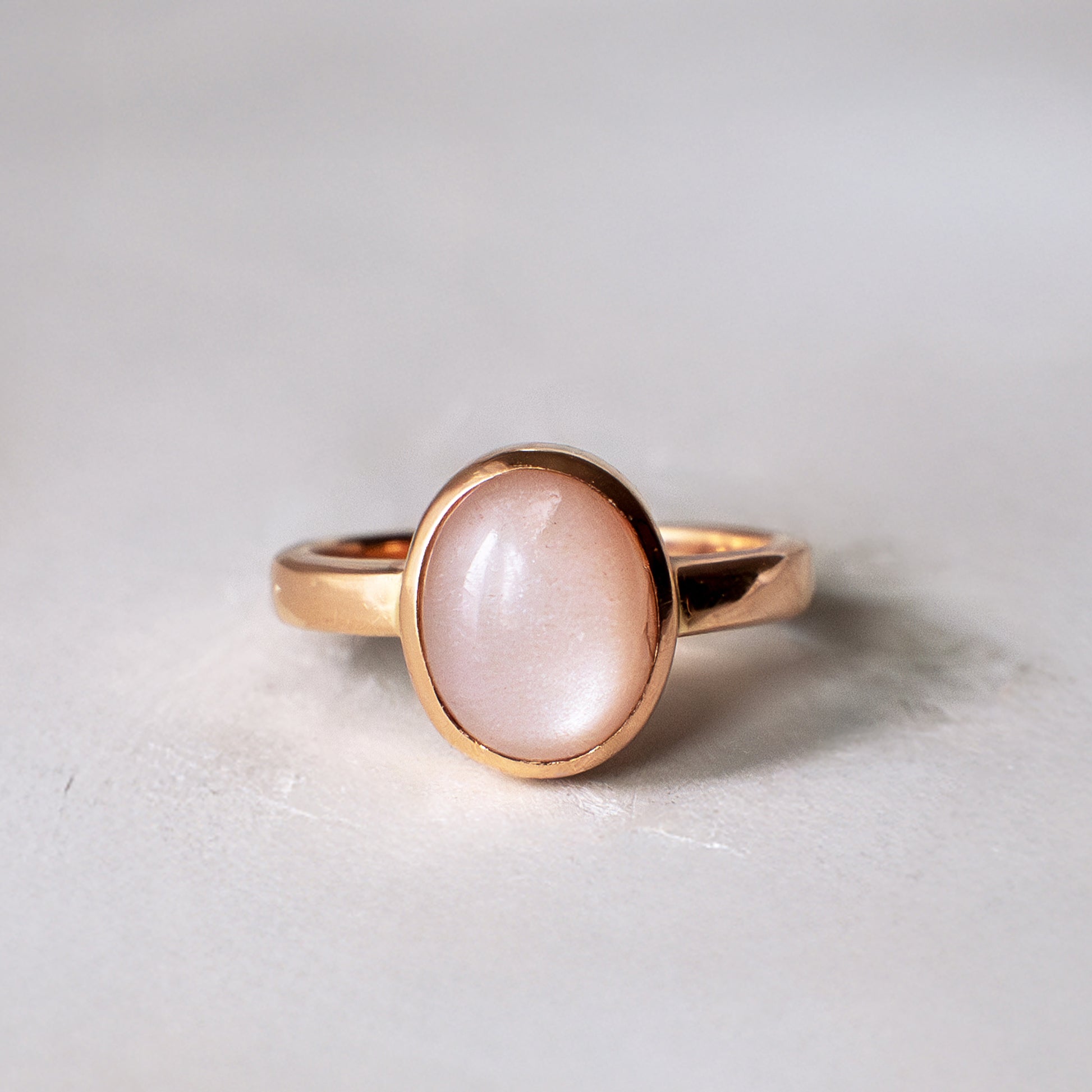 Moonstone Gold Ring in rose gold with peach moonstone