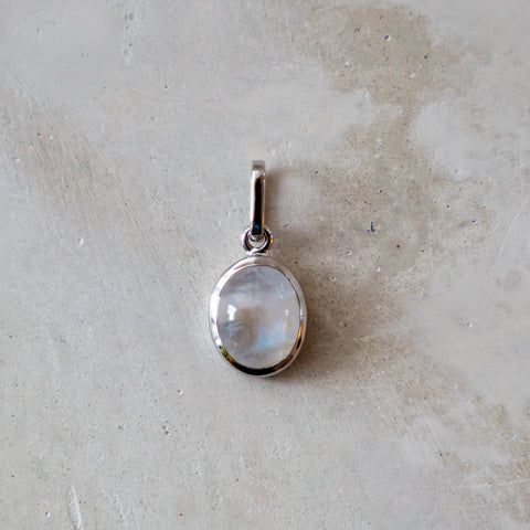 Moonstone Gemstone Pendant - Amilla Jewelry